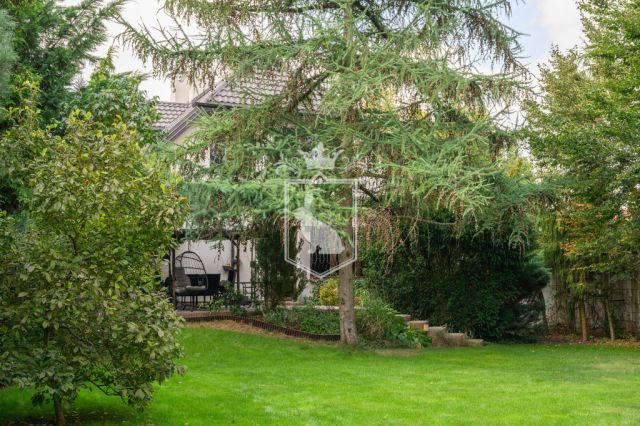 dom wolnostojący, 7 pokoi Warszawa Wesoła, ul. Brata Alberta. Zdjęcie 17