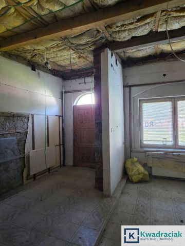 Lokal Zagórz, pl. Obrońców Węzła Zagórskiego. Zdjęcie 14