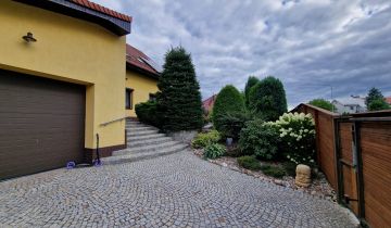 dom wolnostojący, 6 pokoi Wałbrzych Szczawienko, ul. Azaliowa