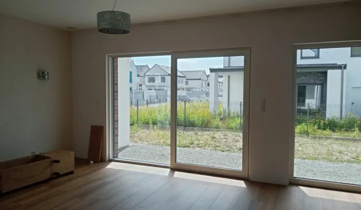 dom wolnostojący, 5 pokoi Szczodre, ul. Orzechowa