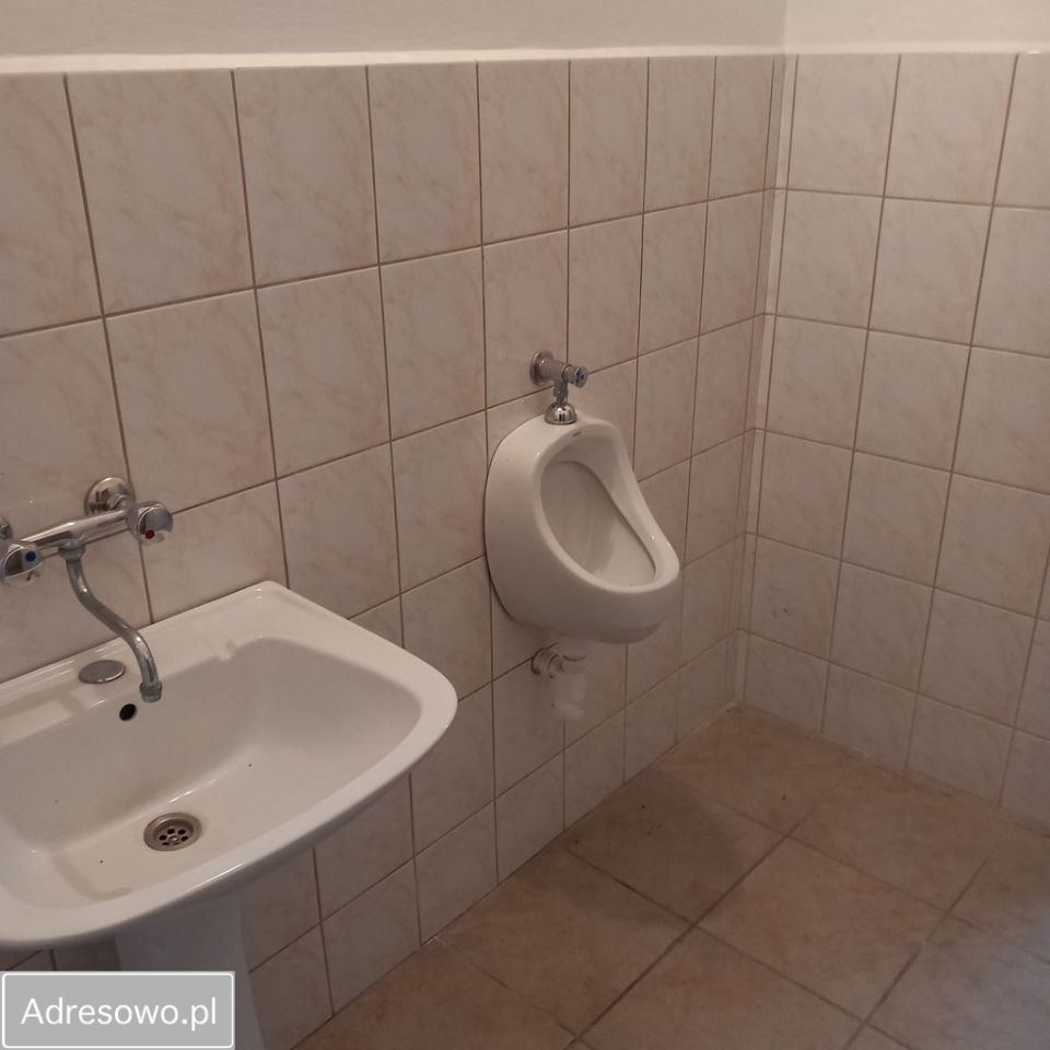 dom wolnostojący, 4 pokoje Przesieki. Zdjęcie 17