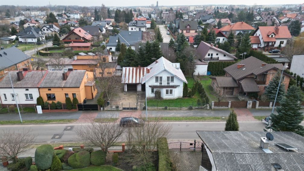 dom wolnostojący Zduńska Wola, ul. Wilcza. Zdjęcie 6