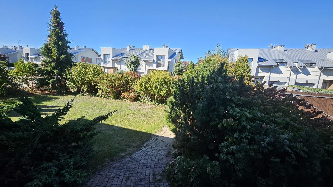 dom wolnostojący, 7 pokoi Łomianki Dolne, ul. Karola Szymanowskiego. Zdjęcie 2