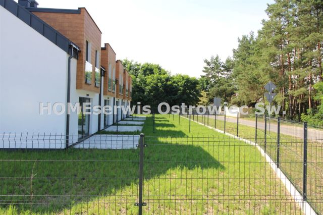 dom szeregowy, 4 pokoje Ostrowiec Świętokrzyski, ul. Krzemienna. Zdjęcie 3