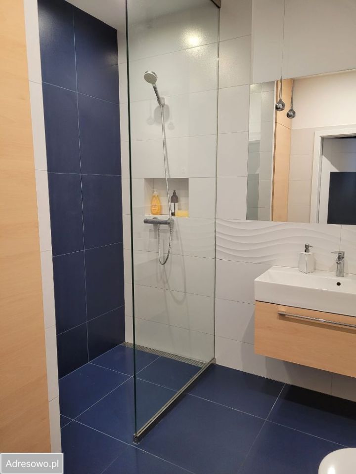 dom wolnostojący, 8 pokoi Pieruchy. Zdjęcie 3