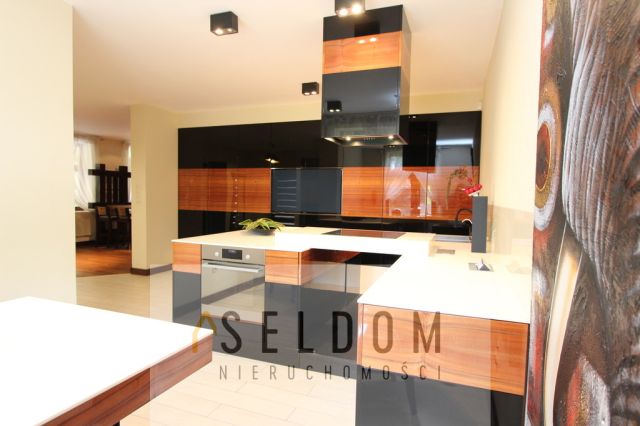 dom wolnostojący, 6 pokoi Licheń Stary. Zdjęcie 17