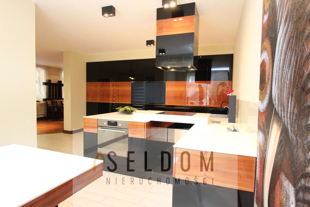 dom wolnostojący, 6 pokoi Licheń Stary. Zdjęcie 17