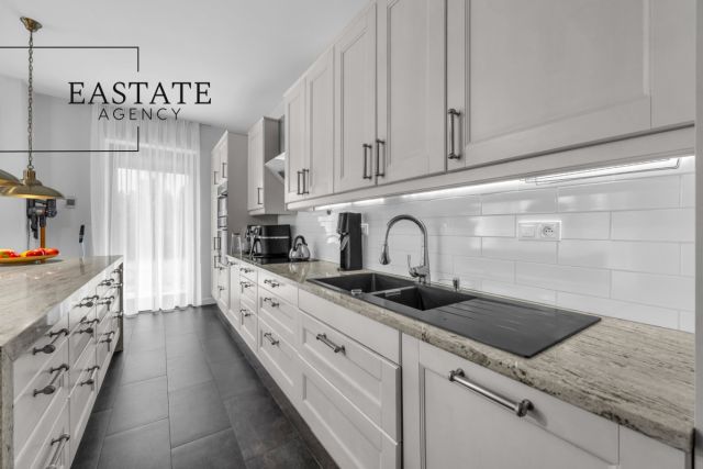 Mieszkanie 4-pokojowe Warszawa Wilanów, ul. Księdza Prymasa Augusta Hlonda. Zdjęcie 4