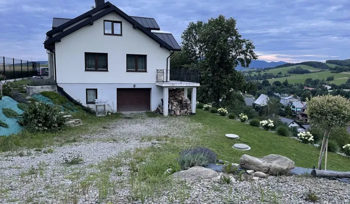 dom wolnostojący, 6 pokoi Moszczenica Wyżna