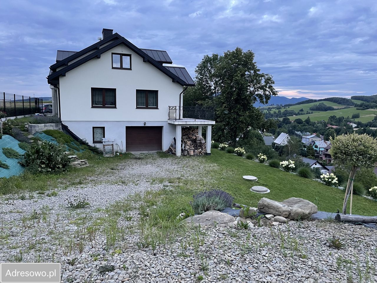 dom wolnostojący, 6 pokoi Moszczenica Wyżna. Zdjęcie 1