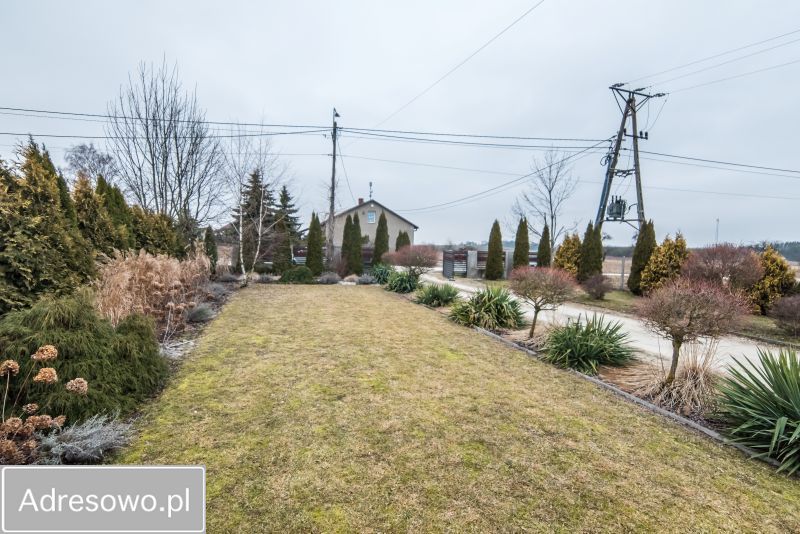 dom wolnostojący, 5 pokoi Busko-Zdrój. Zdjęcie 2