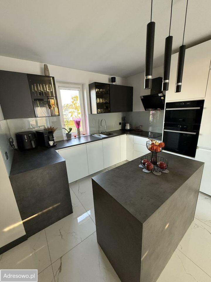 Mieszkanie 3-pokojowe Warzymice. Zdjęcie 2