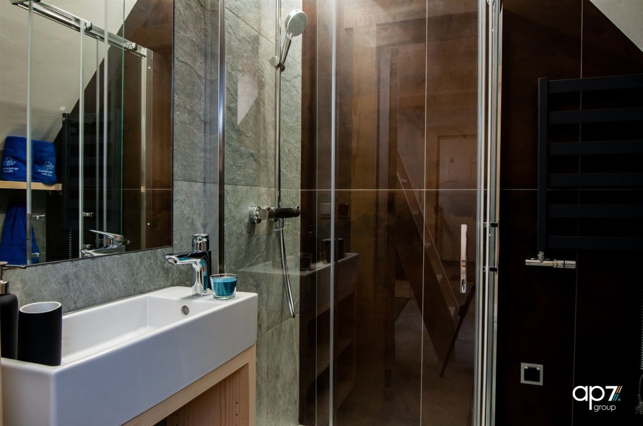 dom wolnostojący, 18 pokoi Zakopane Hrube Wyżnie, ul. Hrube Wyżne. Zdjęcie 11