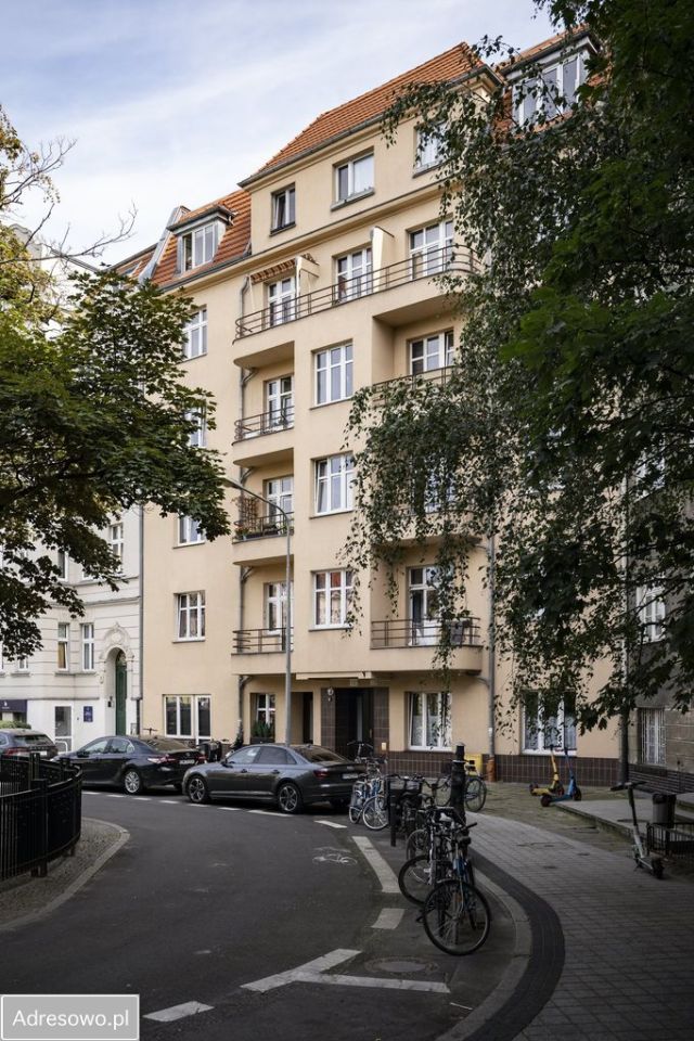 Mieszkanie 4-pokojowe Poznań Jeżyce, pl. Adama Asnyka. Zdjęcie 1