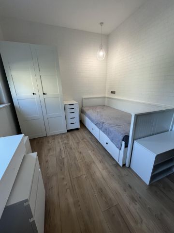 Mieszkanie 3-pokojowe Chorzów Centrum, ul. Józefa Poniatowskiego. Zdjęcie 7