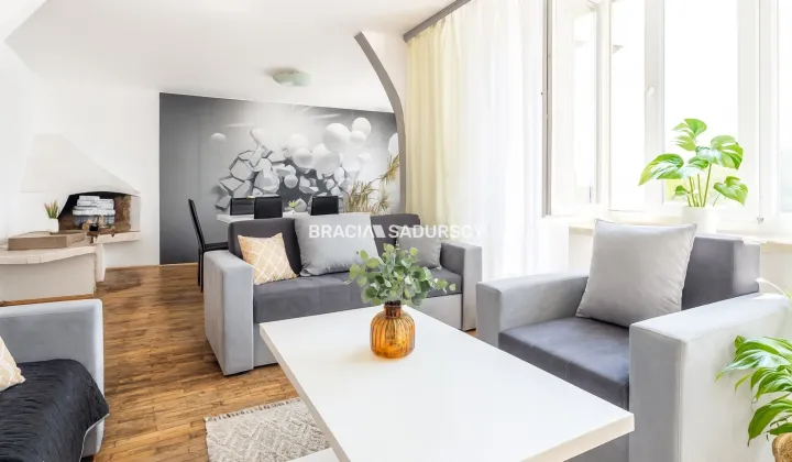 bliźniak, 5 pokoi Wieliczka Centrum, ul. Brata Alojzego Kosiby