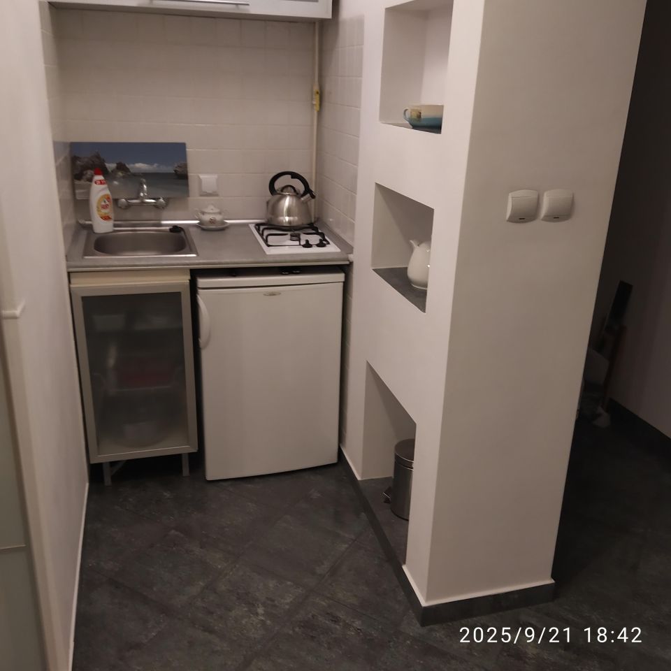 Mieszkanie 2-pokojowe Warszawa Śródmieście, ul. Nowolipie. Zdjęcie 4