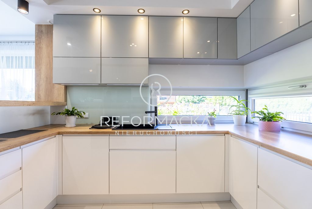 dom wolnostojący, 4 pokoje Krasne. Zdjęcie 3