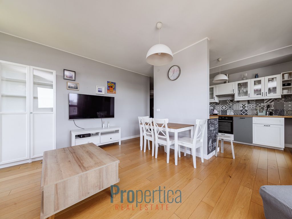 Mieszkanie 3-pokojowe Warszawa Ochota, ul. Bitwy Warszawskiej 1920 r.. Zdjęcie 7