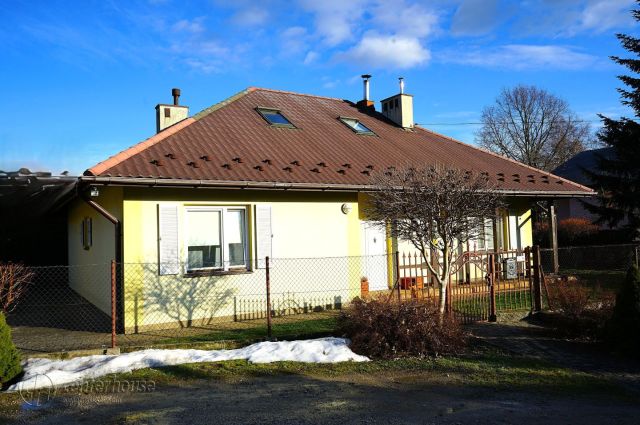 dom wolnostojący, 5 pokoi Rzeszów Wilkowyja. Zdjęcie 1