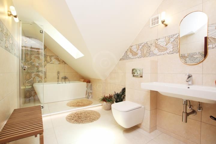 dom wolnostojący, 7 pokoi Mąkoszyce. Zdjęcie 14