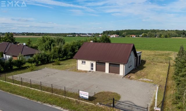 dom wolnostojący, 5 pokoi Łubianka, ul. bp. A. Szelążka. Zdjęcie 2