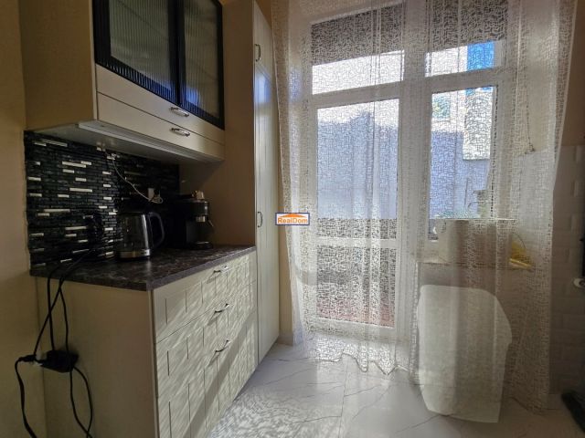 Mieszkanie 4-pokojowe Kraków Stare Miasto, ul. Szlak. Zdjęcie 16