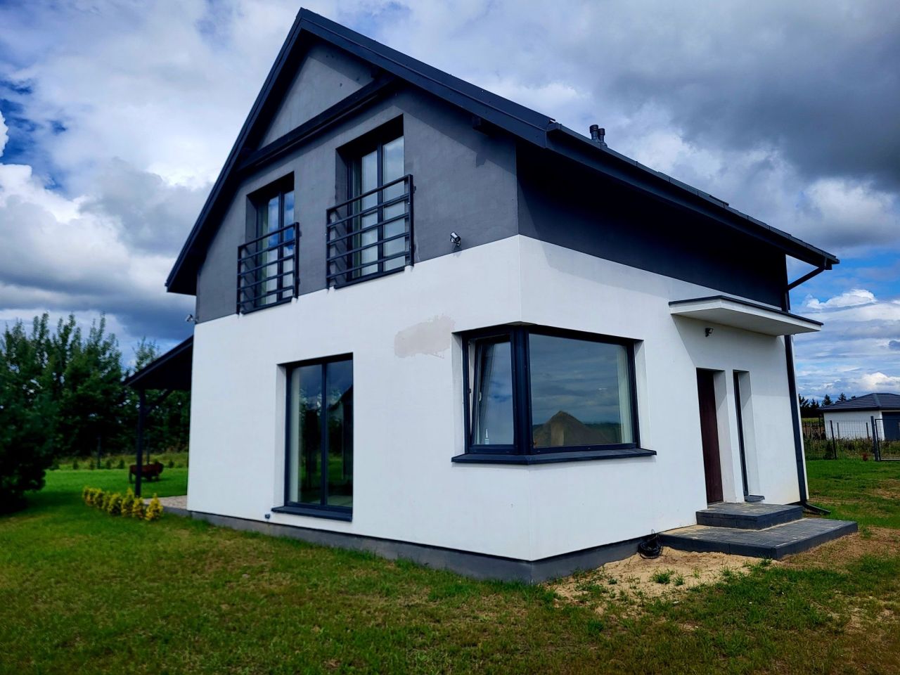 dom wolnostojący Stronno