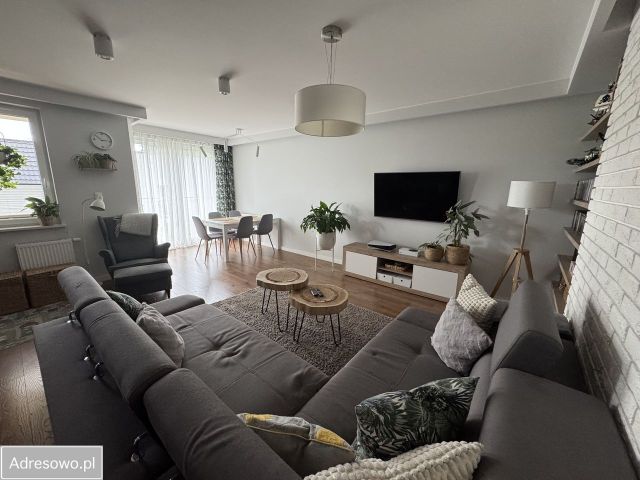 Mieszkanie 4-pokojowe Łódź Julianów, ul. gen. Józefa Bema. Zdjęcie 1