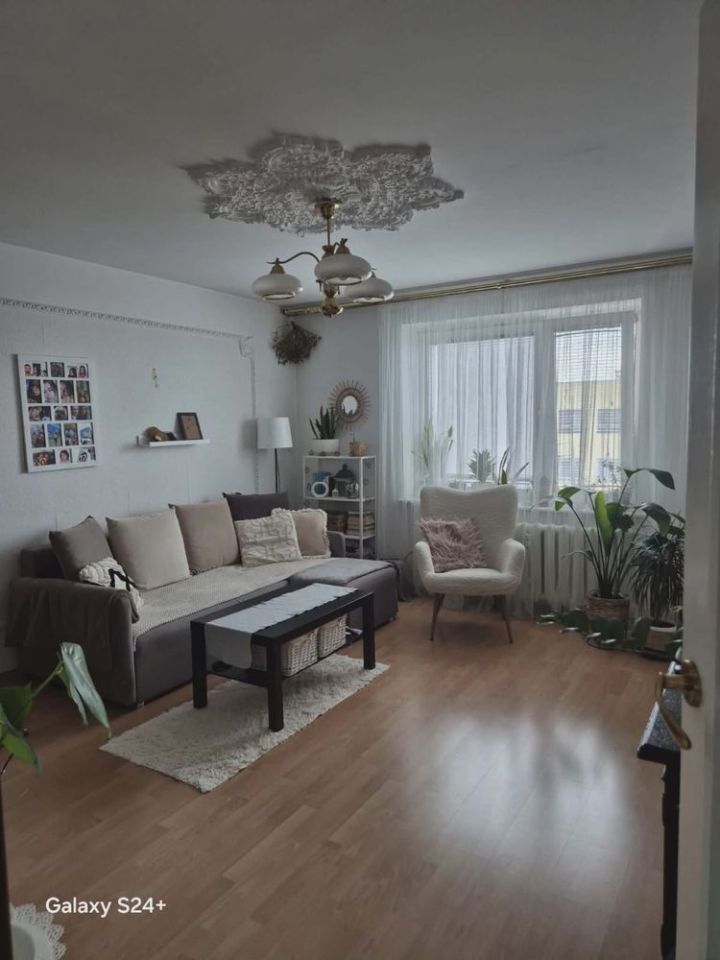 Mieszkanie 3-pokojowe Ostrowiec Świętokrzyski Osiedle Patronackie. Zdjęcie 1