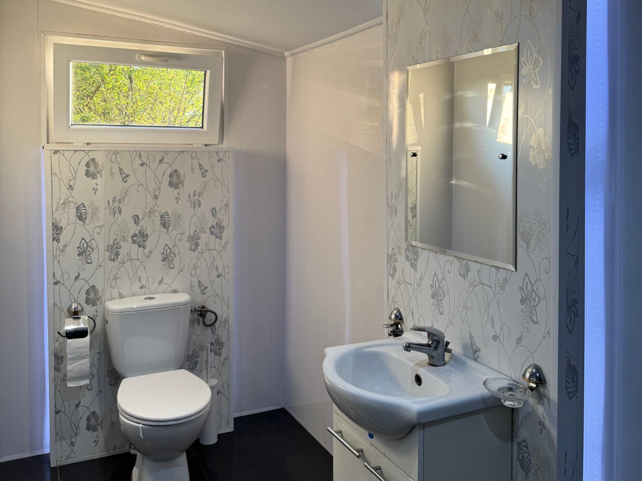 dom letniskowy, 3 pokoje Goreń Duży, ul. Jeżynowa. Zdjęcie 16