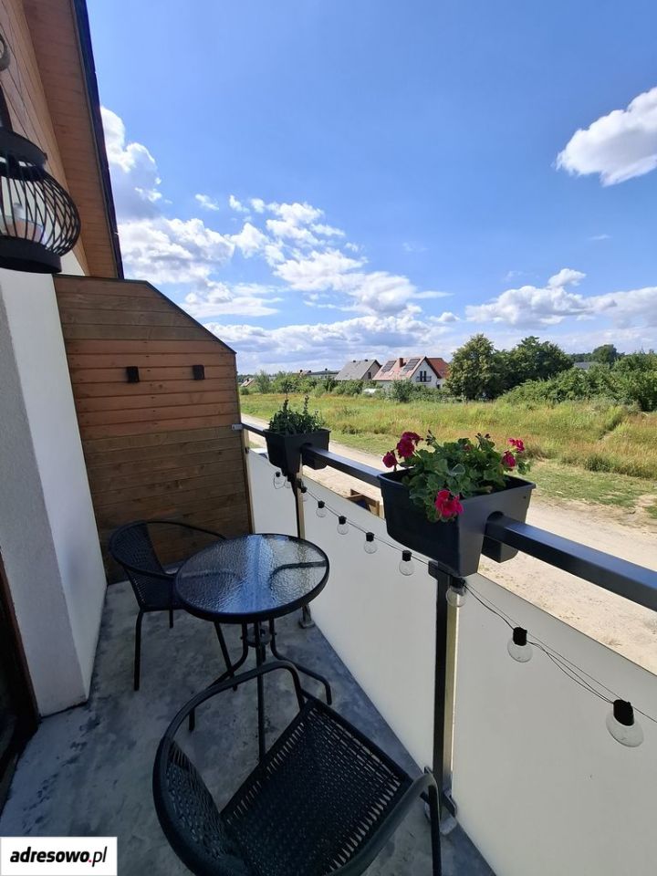 dom szeregowy, 4 pokoje Biernatki. Zdjęcie 20
