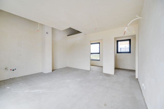 Mieszkanie 3-pokojowe Jastrzębia Góra. Zdjęcie 4