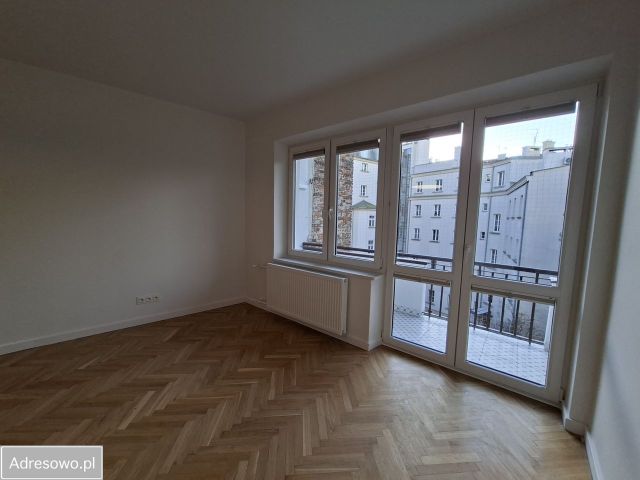 Mieszkanie 2-pokojowe Kraków Stare Miasto, ul. Sereno Fenn'a. Zdjęcie 1