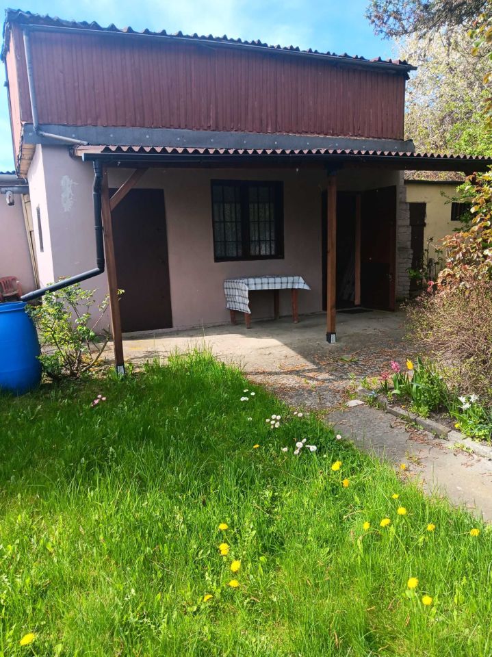 Działka rod Katowice os. Witosa, ul. Żeliwna. Zdjęcie 1