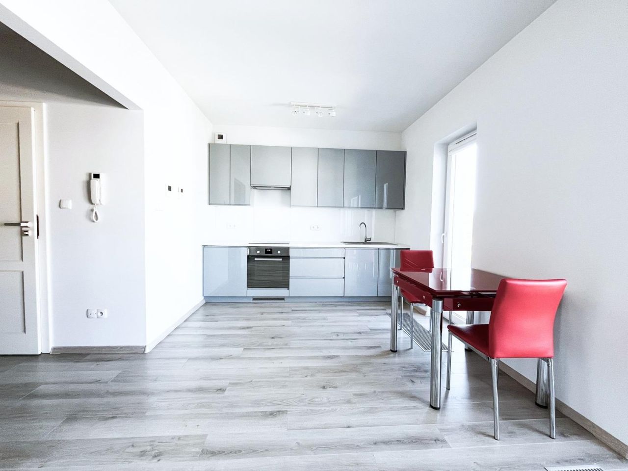 Mieszkanie 2-pokojowe Rzeszów Słocina, ul. Ignacego Paderewskiego. Zdjęcie 2