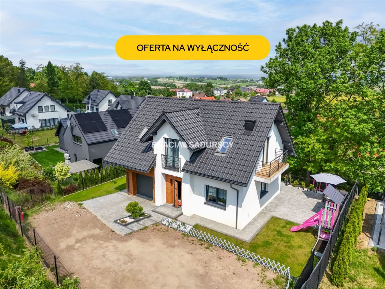 dom wolnostojący, 4 pokoje Zagórze. Zdjęcie 1