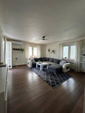 dom wolnostojący, 5 pokoi Maurzyce. Zdjęcie 1