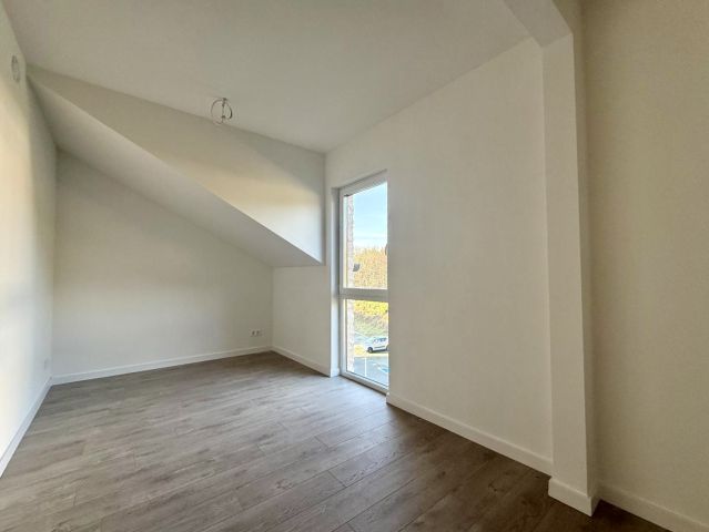 Mieszkanie 3-pokojowe Myślenice. Zdjęcie 6