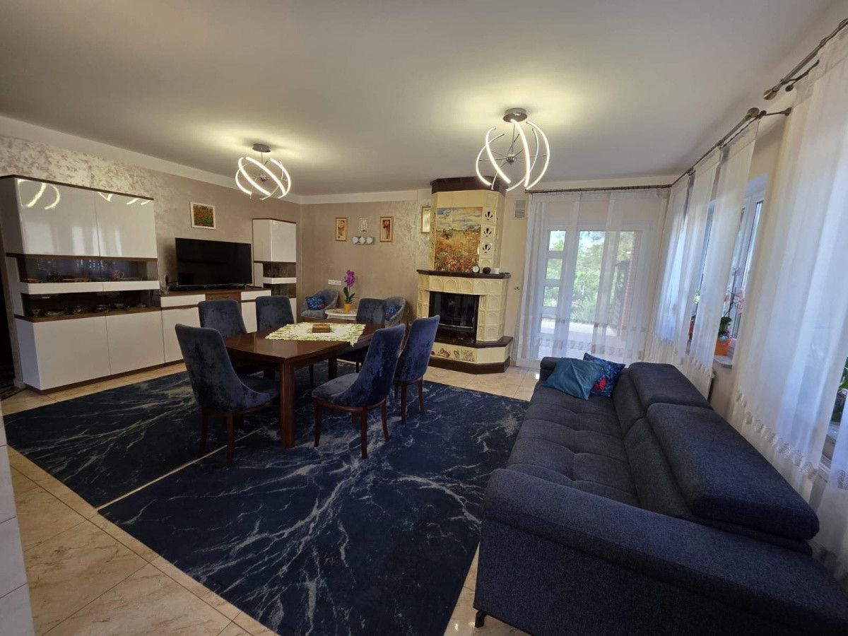 dom wolnostojący, 6 pokoi Stalowa Wola, ul. Czesława Niemena. Zdjęcie 8