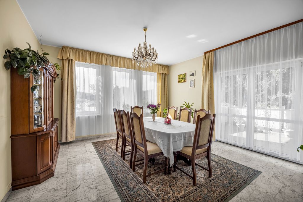 dom wolnostojący, 8 pokoi Kalisz, ul. Żwirki i Wigury. Zdjęcie 30