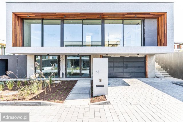 dom wolnostojący, 8 pokoi Katowice Kostuchna, ul. Franciszka Zabłockiego. Zdjęcie 1