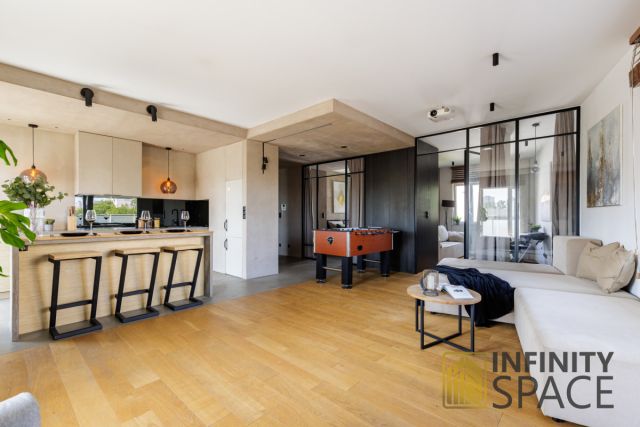 Mieszkanie 3-pokojowe Warszawa Praga-Południe, ul. Międzynarodowa. Zdjęcie 2