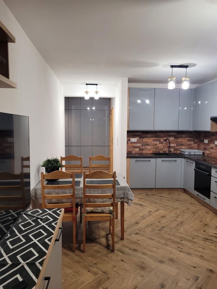 Mieszkanie 4-pokojowe Siechnice, ul. Gimnazjalna. Zdjęcie 2