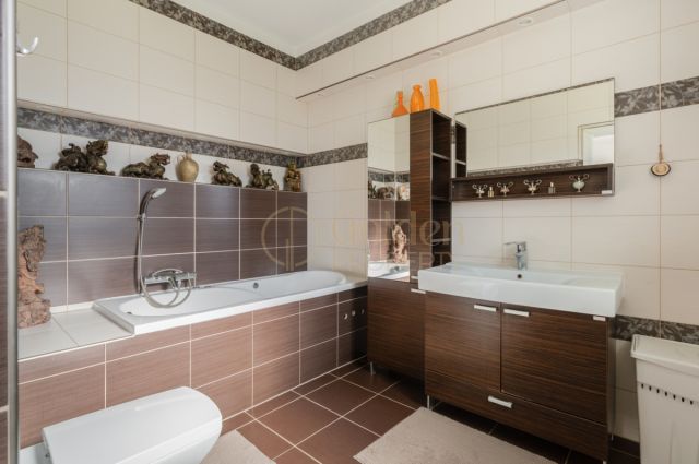 dom wolnostojący, 8 pokoi Przyjaźń, ul. Nowowiejska. Zdjęcie 18