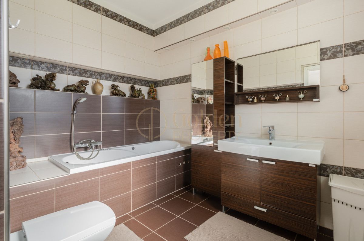 dom wolnostojący, 8 pokoi Przyjaźń, ul. Nowowiejska. Zdjęcie 18