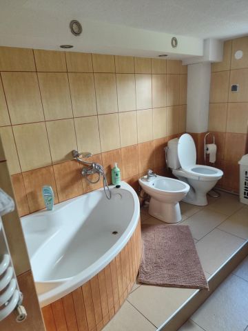 dom wolnostojący, 4 pokoje Świątniki Górne, ul. Kazimierza Bruchnalskiego. Zdjęcie 13