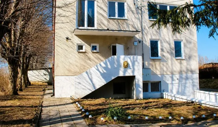 dom wolnostojący, 6 pokoi Hulcze