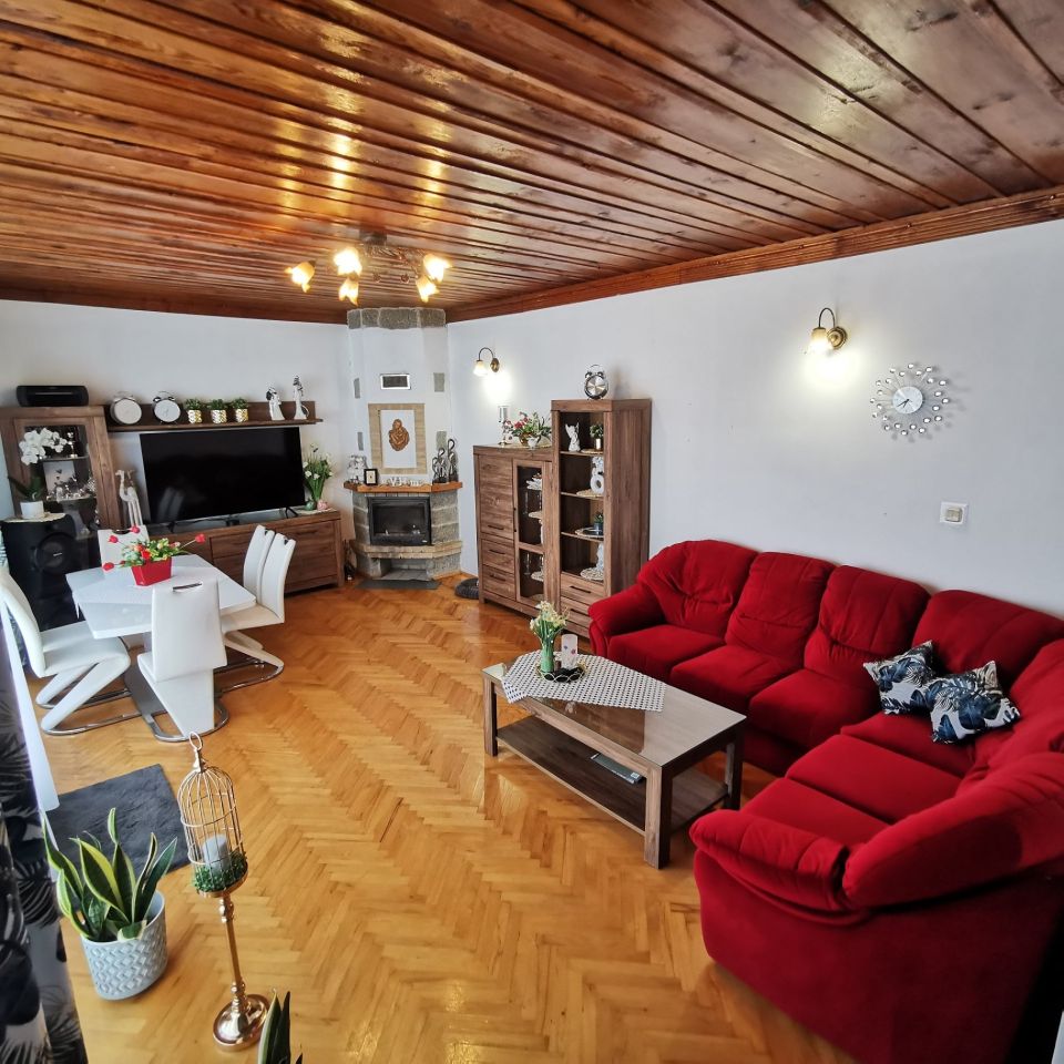 dom wolnostojący, 6 pokoi Złotów. Zdjęcie 7
