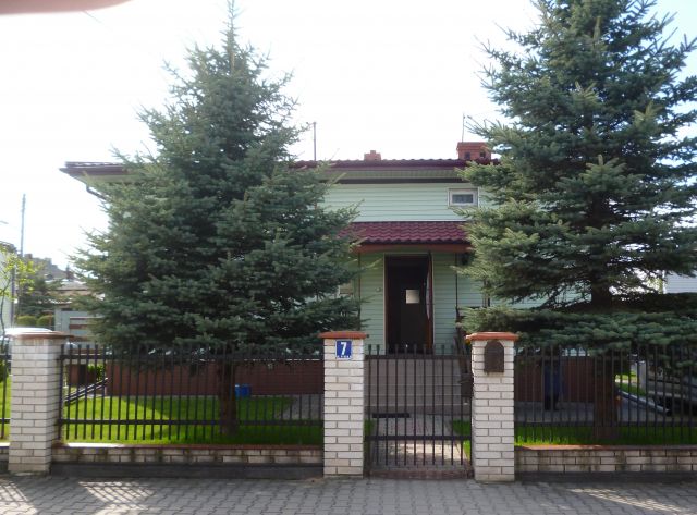 dom wolnostojący, 3 pokoje Bychawa, ul. Piękna. Zdjęcie 1